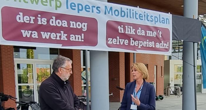 Fietsersbond Ieper voerde samen met de milieuraad actie tegen het nieuwe mobiliteitsplan